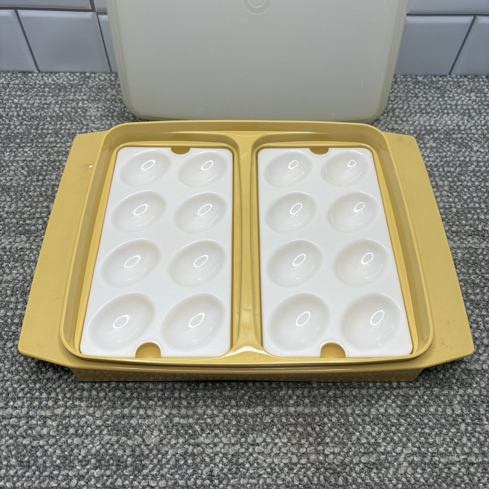Vintage Tupperware Deviled Egg Trays with Harvest Gold Carrier W Lid - Picture 2 of 6